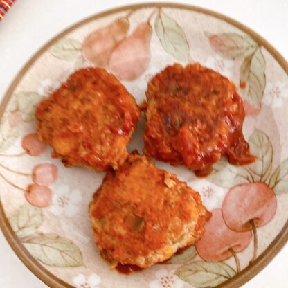 お肉をなかなか食べてくれない子に作りました。大人も食べれるのでよかったです(^○^)